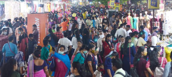 କରୋନା କଟକଣାକୁ ନେଇ ସମସ୍ତେ ବେପରୁଆ