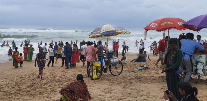 ପର୍ଯ୍ୟଟନସ୍ଥଳୀରେ କରୋନା କଟକଣାକୁ ଫୁ….