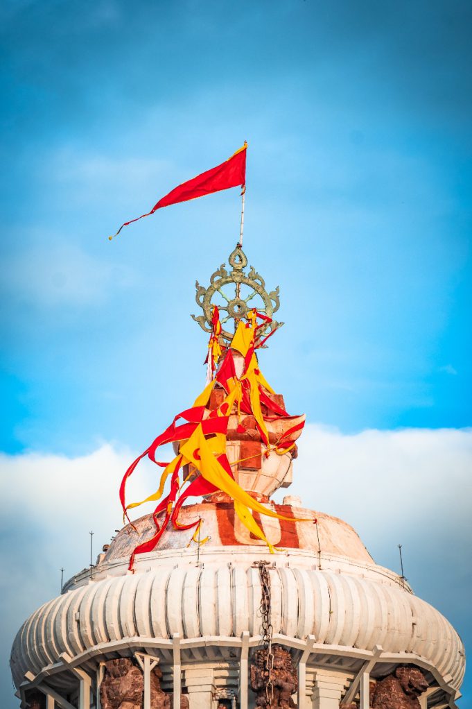 Devotee Donates Silver Valuables