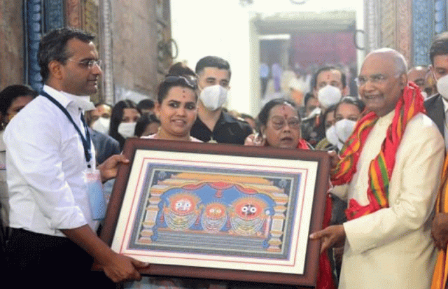 Prez Pays Obeisance To Trinity