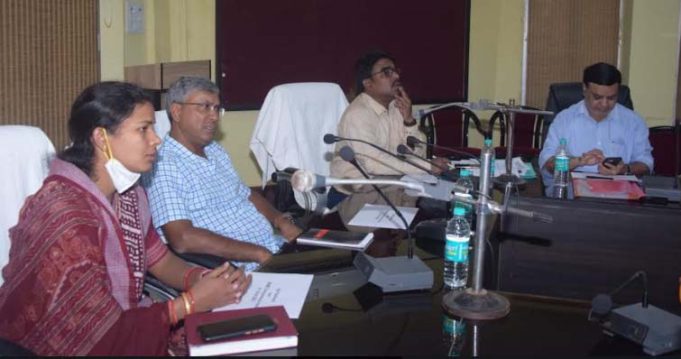 ଉଦ୍ୟୋଗୀମାନଙ୍କୁ ପ୍ରୋତ୍ସାହିତ କର