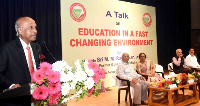 ଛାତ୍ରଛାତ୍ରୀଙ୍କ ନୈତିକ ମୂଲ୍ୟବୋଧକୁ ଗୁରୁତ୍ୱ