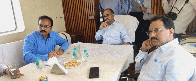 Kumar Bats For Rail Project