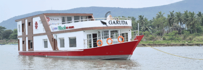 Garuda Luxury Cruise in Chilka
