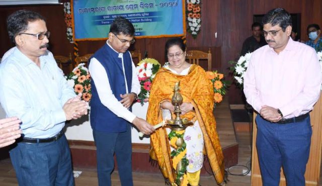 ରାଷ୍ଟ୍ର ଗଠନରେ ଗଣମାଧ୍ୟମର ଭୂମିକା ଗୁରୁତ୍ୱପୂର୍ଣ୍ଣ