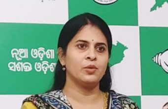 ଚର୍ଚ୍ଚାରେ ନାରୀ ନେତ୍ରୀ