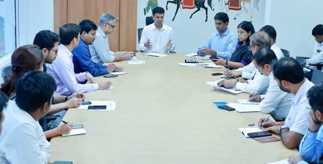 CM Secy Meets DMs