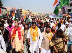 Congress On Gates Cry