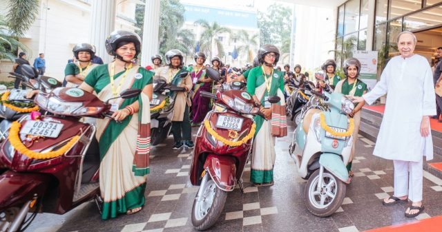 ସ୍କୁଟର ଯୋଜନାର ଶୁଭାରମ୍ଭ