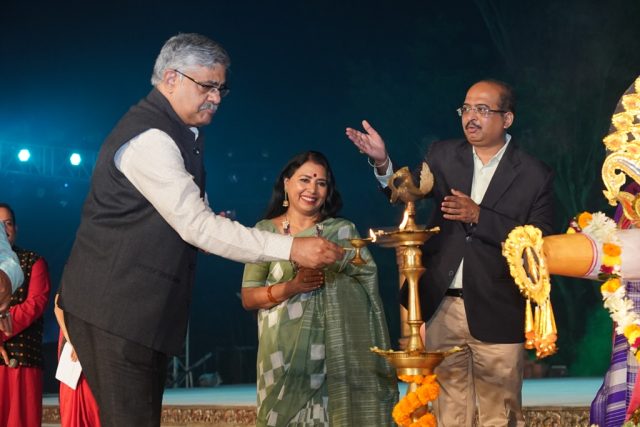Balakrishnan Lauds Konark Fest