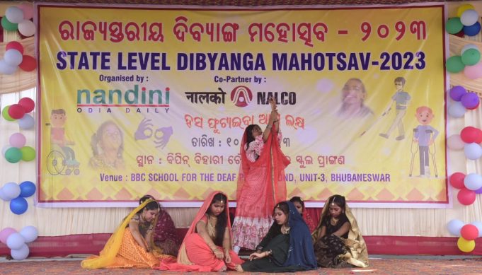 ନିଜ ପ୍ରତିଭାରେ ଦିବ୍ୟାଙ୍ଗ ବଳୀୟାନ
