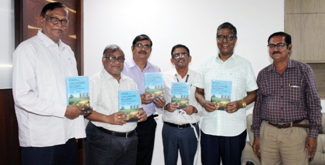 କୃଷି ଗବେଷଣା ପୁସ୍ତକ ଉନ୍ମୋଚିତ