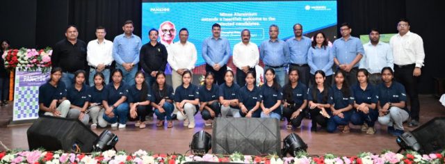 ସ୍ୱପ୍ନରେ ଡେଣା ଲଗାଇଲା ବେଦାନ୍ତ