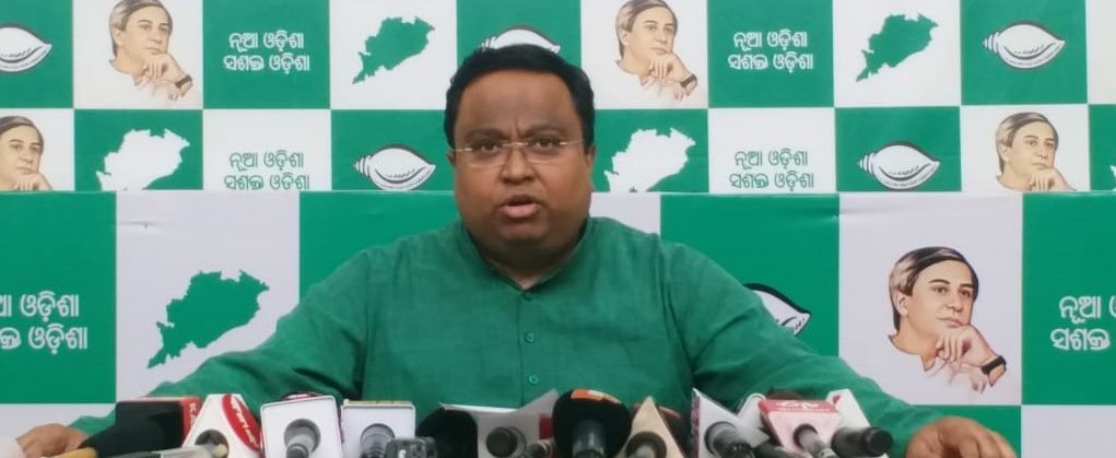 ନିର୍ବାଚନ ପ୍ରଚାର କରୁଛନ୍ତି ଆଇଏଫ୍ଏସ୍ ଅଧିକାରୀ
