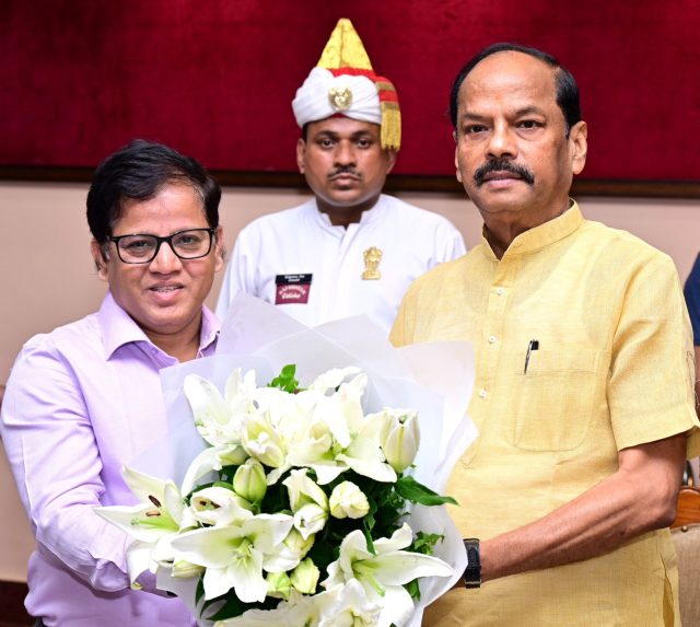 CEO Presents Assembly Notification
