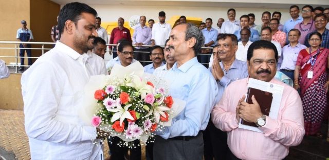 କାର୍ଯ୍ୟ ସମୀକ୍ଷା କଲେ ଶିଳ୍ପମନ୍ତ୍ରୀ
