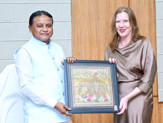 US Diplomat Meets CM