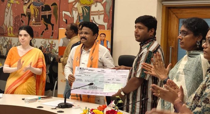 ଅଙ୍ଗଦାତାଙ୍କ ପରିବାରକୁ ସୂରଜ ସମ୍ମାନ