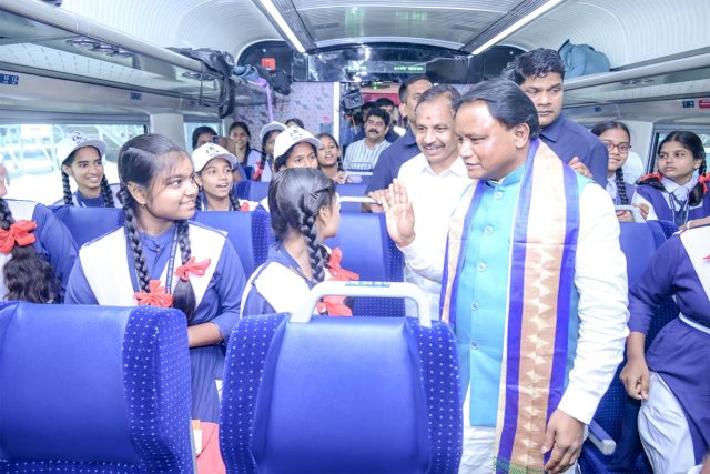 ସବ୍ଡିଭିଜନ ସ୍ତର ପର୍ଯ୍ୟନ୍ତ ଯିବ ରେଳ ସେବା
