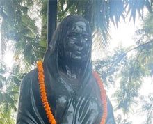 ବିବାଦରେ ରମାଦେବୀଙ୍କ ପ୍ରତିମୂର୍ତ୍ତି