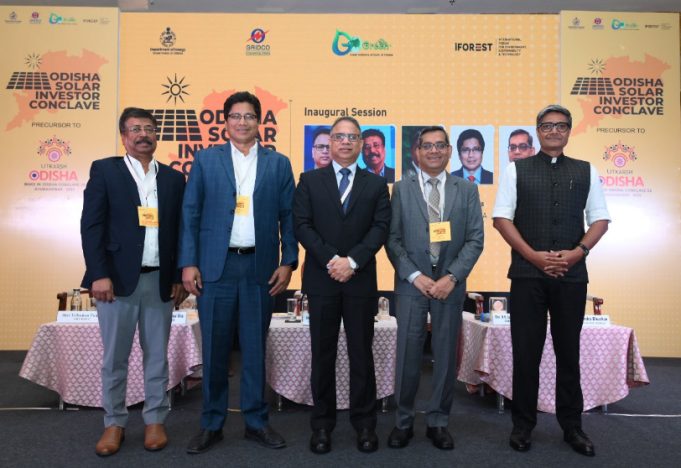Dev Urges For Green Energy Investments