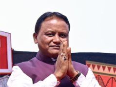 PM Wishes CM On Birth Day
