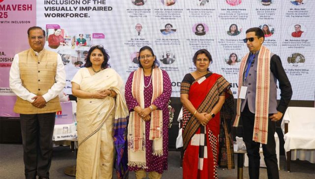 ଆତ୍ମନିର୍ଭର ହେଉଛନ୍ତି ଦୃଷ୍ଟିବାଧିତ