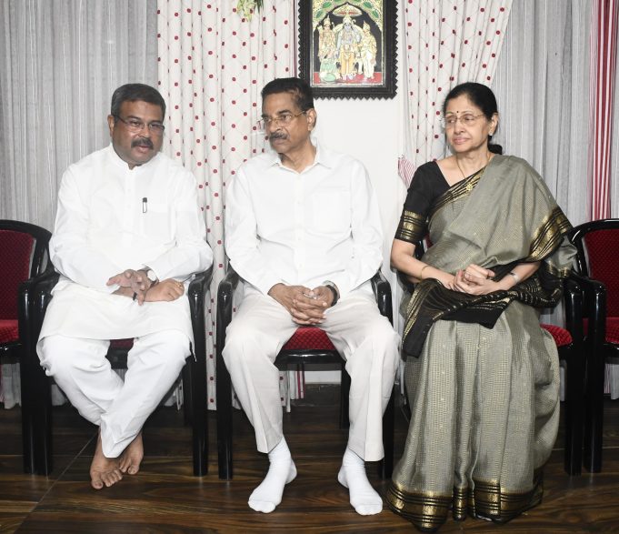 Governor Offers Condolences