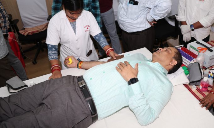 Arvind Agrawal Donates Blood