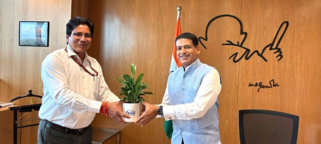 IREDA CMD Meets MNRE Secretary