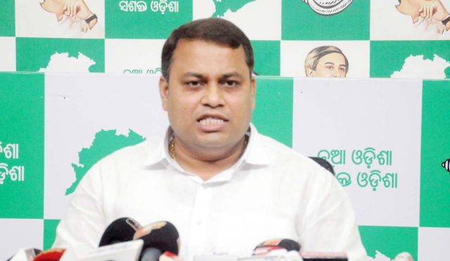 ପୁରୀ ବିମାନ ବନ୍ଦର ନବୀନଙ୍କ ପରିକଳ୍ପନା