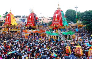 Devotion Turns Deadly: Stampede Claims 3 Lives