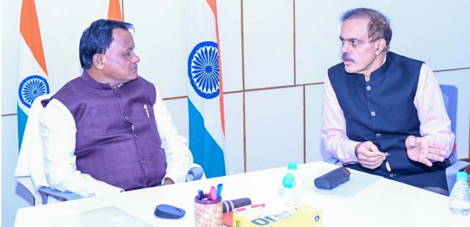 ସାକ୍ଷାତ କଲେ ଅର୍ଥ କମିଶନ ଅଧ୍ୟକ୍ଷ