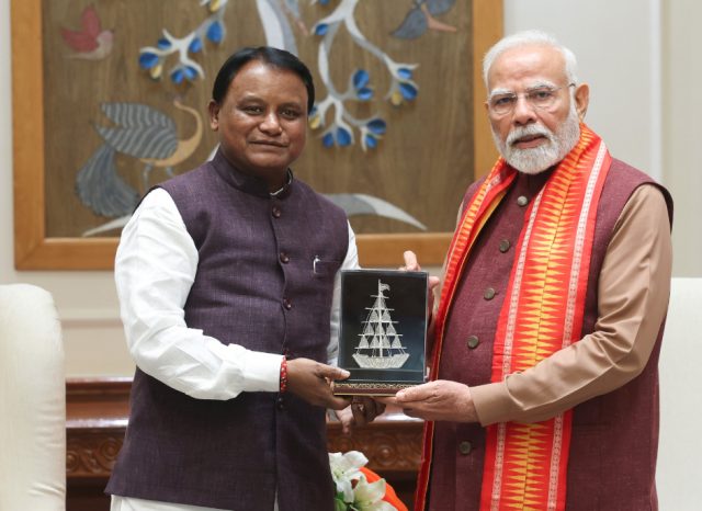 CM Majhi Meets PM Modi