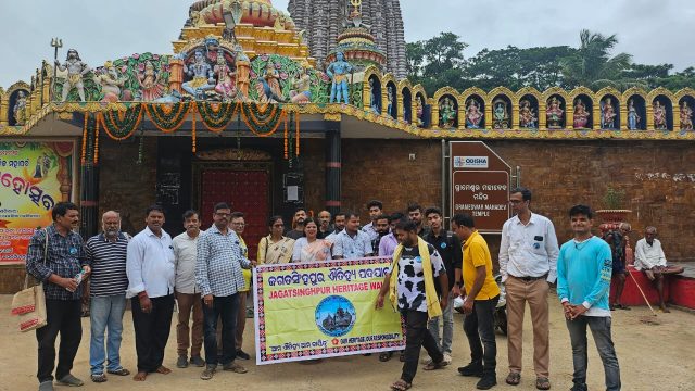 Heritage Walk Explores Culture