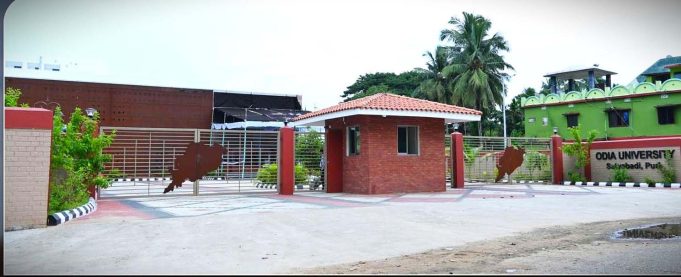 ୧୫ଟି ବିଶ୍ୱବିଦ୍ୟାଳୟରେ ନାହାନ୍ତି ନିୟମିତ କୁଳପତି