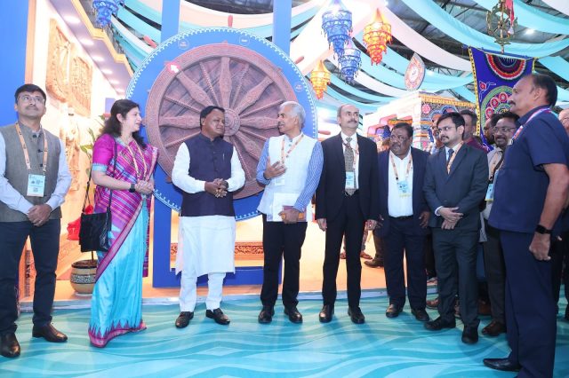 CM Opens Odisha Pavilion
