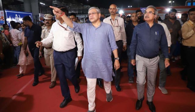 ଯାତ୍ରୀ ପରିବହନ ସମୀକ୍ଷା କଲେ ରେଳମନ୍ତ୍ରୀ