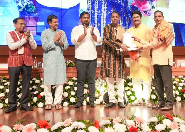 Odisha Honors 134 Artists
