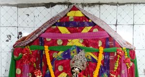 Walk Explores Hidden Treasures