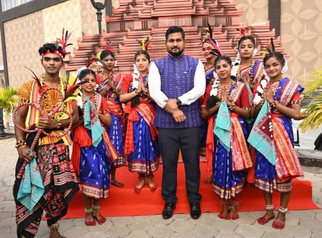 ପ୍ରତିଯୋଗୀଙ୍କୁ ଉତ୍ସାହିତ କଲେ ମନ୍ତ୍ରୀ