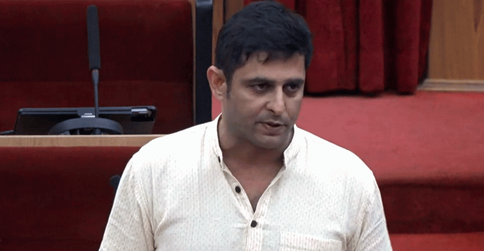 Kalikesh Blasts Govt. Over Industrial Slide