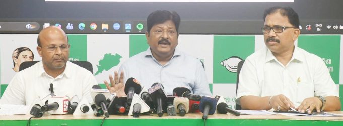 ସୋସିଆଲ ମିଡିଆରେ ଆକ୍ରୋଶର ଶିକାର