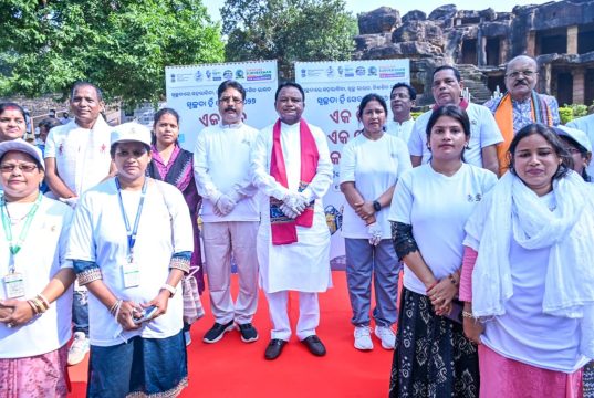 CM Drives City Clean Program